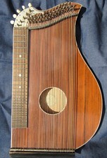 Antique Concert Zither with Fretted Fingerboard in Original Case — listing 5