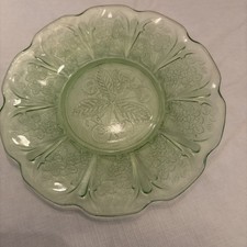 Vintage Green Depression Glass Tumbler with Optic Swirl Panels, 4 1/4 inches tall No glow — listing 4