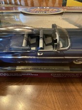 1959 Chevrolet Impala Convertible 1:18 Scale Diecast Model Car — listing 3