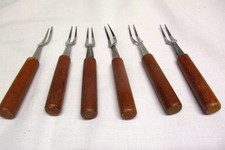 Vintage Japanese Teak Wood Handle Cocktail / Dessert Forks, Set of 4 — listing 3