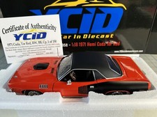 1970 Plymouth Hemi 'Cuda 1:18 Scale Diecast Model Car in Plum Crazy Purple — listing 6