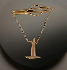 Eastern Airlines 10K Gold Winged Service Pin with 3 Diamonds — listing 3
