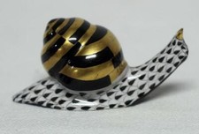 Herend Hand-Painted Porcelain Lily Pad Dish with Gold Snail, 4 inch — listing 5