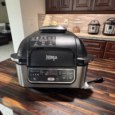 Ninja Foodi 5-in-1 Indoor Grill & Air Fryer (AG301)
