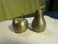 Web Pewter Figural Apple & Pear Salt and Pepper Shaker Set — listing 3