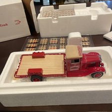 Danbury Mint 1933 Budweiser Delivery Truck 1:24 Scale Diecast Model — listing 2