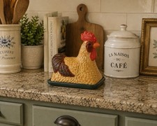 Figural Rooster Covered Candy Dish / Nappy in Amber and Red Glass — listing 2