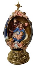Faberge-Style Religious Nativity Trinket Egg with Hinged Lid and Resin Holy Family Figurine — listing 4