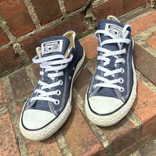 Converse Chuck Taylor All Star Low Top Sneakers in Red