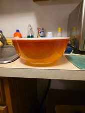 Vintage Pyrex Flameglo Red/Orange Ombre Mixing Bowl — listing 5