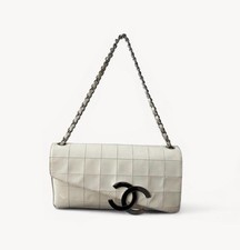 Chanel Diamond Stitched CC East West Flap Bag Beige Lambskin — listing 6