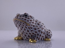 Herend Frog Prince with Golden Ball Figurine Rust Fishnet 1.4in — listing 3