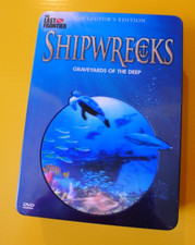 Underwater Shipwreck Scene Collector Plate in Porthole Frame — listing 4