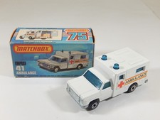 Matchbox Superfast No. 41 Ambulance, White with Red Cross — listing 3