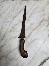 Antique Javanese Keris with 13 Luk Dapur Sengkelat Blade, Silver and Gold Fittings, Kemuning Wood Warangka