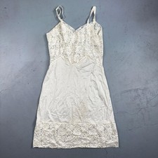 Vintage Aristocraft Cream Floral Lace Duster Robe / Peignoir with Chiffon Panel