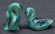 Pair of Mid-Century Ceramic Swan Figurines with Gold Accents, Peach Glaze — listing 6