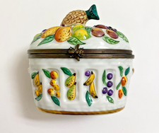 Hand-Painted Porcelain Oval Hinged Trinket Box with Blue Bows and Rose Garland — listing 4