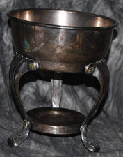 Vintage Silverplate Footed Sugar Bowl with Lid and Twin Handles — listing 4