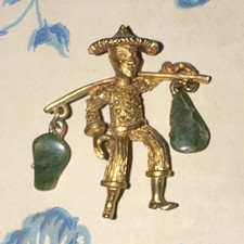 Gold-Tone Figural Pendant Necklace with Curb Chain, possibly stylized bird or animal charm — listing 3