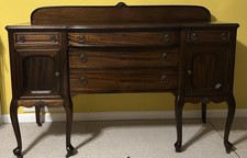 Queen Anne Style Mahogany Sideboard / Server with Cabriole Legs and Carved Shell Apron
