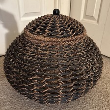 Vintage Woven Wicker Rectangular Basket with Turned Wood Handles — listing 5
