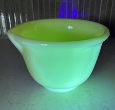 Green Uranium Depression Glass Ribbed Mixing Bowl, 9.5" Diameter — listing 5