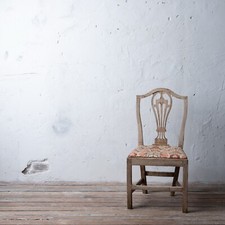 Antique 18th Century Country Chippendale Vase-Splat Side Chair, Solid Plank Seat — listing 5