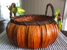 Woven Wicker Basket with Mary Beth Baxter Autumn Pumpkin Print Insert — listing 3