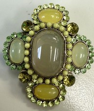Vintage Oval Moonstone/Chalcedony Cabochon Brooch with Gold-Tone Prong Setting — listing 5