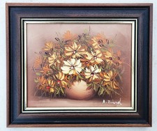 Vintage Floral Still Life Oil Painting in Carved Wood Frame — listing 4