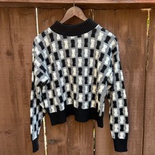 Vintage 1960s British Vogue Full Fashioned Lambswool Angora V-Neck Sweater in Kelly Green — listing 2