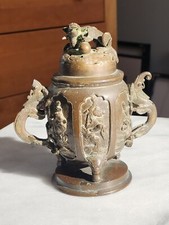 Pair of Japanese Bronze Koro Incense Burners with Foo Dog Finials — listing 6