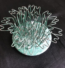 Blue Ribbon Flower Holder / Frog, Cast Iron, Cuyahoga Falls Ohio — listing 6