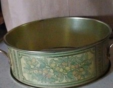 Vintage Pyrex 624 Brass Casserole Dish Carrier/Caddy with Fruit Motif, Fits 9x9 Dish — listing 6