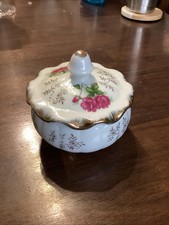 Vintage Scalloped Oval Porcelain Trinket/Nut Dish with Gold Scrollwork — listing 3