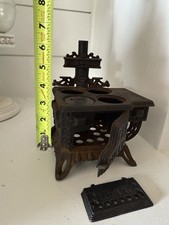 Miniature Cast Iron 'Queen' Toy Wood Cook Stove with Chimney, Kettle & Accessories — listing 5