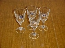 Lady Victoria Fine Crystal Chantelle Pattern White Wine Glasses, Set of 4 (6 oz) — listing 2