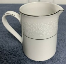 Noritake Tahoe 2585 Creamer and Covered Sugar Bowl Set — listing 3