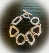 Vintage Modernist Sterling Silver Link Bracelet with Domed Bead and Triangular Frame Links — listing 6