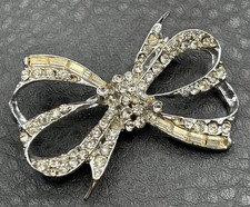 Vintage Gold-Tone Twisted Rope Bow Brooch with Dangling Tassels — listing 3