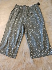 Lands' End Women's Floral Print Cropped Capri Pants — listing 5