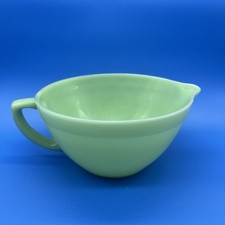 Vintage Jadite Green Glass Small Mixing Bowl with Pouring Spout, 4" x 6.5" — listing 2