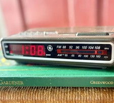 GE Digital Clock Radio (Model 7-4612) with Red LED Display and Battery Backup — listing 3