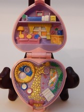 Polly Pocket Modern Compact Playset (Yellow Cupcake/House Theme)