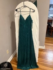 City Triangles Emerald Green Satin Prom Gown, Size 5, Beaded Lace Waistband with Side Slit and Pockets — listing 4