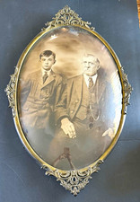 Antique Victorian Oval Gilt Gesso Frame with 'Household Devotion' Engraving, Sammons Clark & Co. Chicago, circa 1870s-1880s — listing 2