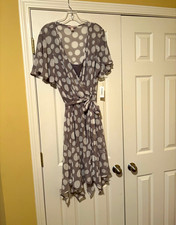 Dress Barn Black and White Circle Print Sheath Dress with Button Waist Tabs, Size 14 — listing 4
