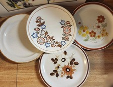 Stack of Retro Brown & Yellow Floral Salad Plates on White 'Sweet Treats' Sentiment Platter — listing 3