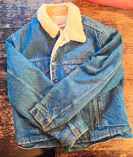 Levi's Sherpa-Lined Denim Trucker Jacket, Light Wash — listing 3